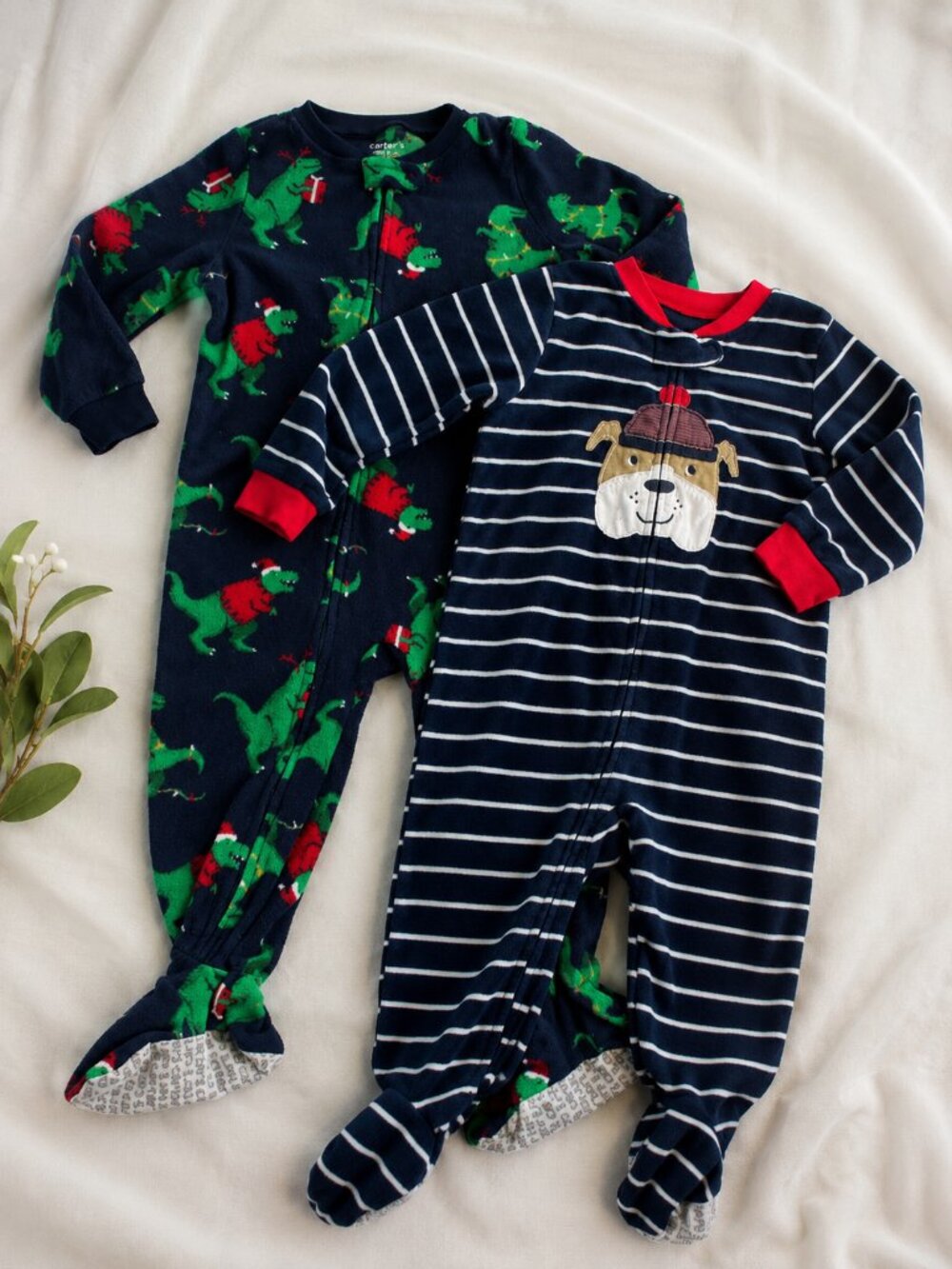 3/$20 Bundle Carter’s Toddler Footed Pajama Bundle 2T/24M Dinosaur Dog Sleepers